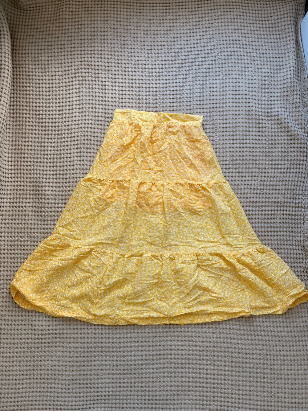 H&M Women’s Yellow Floral Tiered Maxi Skirt